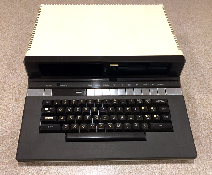 ATARI 1450XLD - The only XL Computer with built-in disk drives.